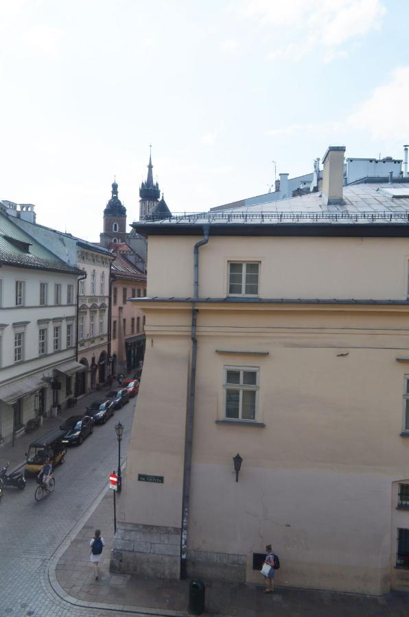 Sara -Mikolajska - Rynek - Netflix Hydromassage Appartement Krakau Buitenkant foto